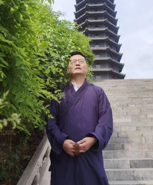 溫玉先生個人簡介-音狐運勢網